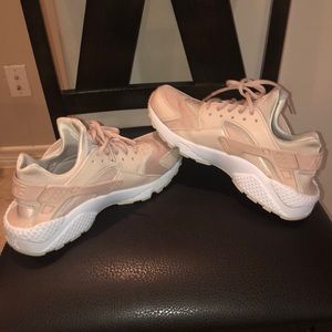 Women’s Nike Huarache